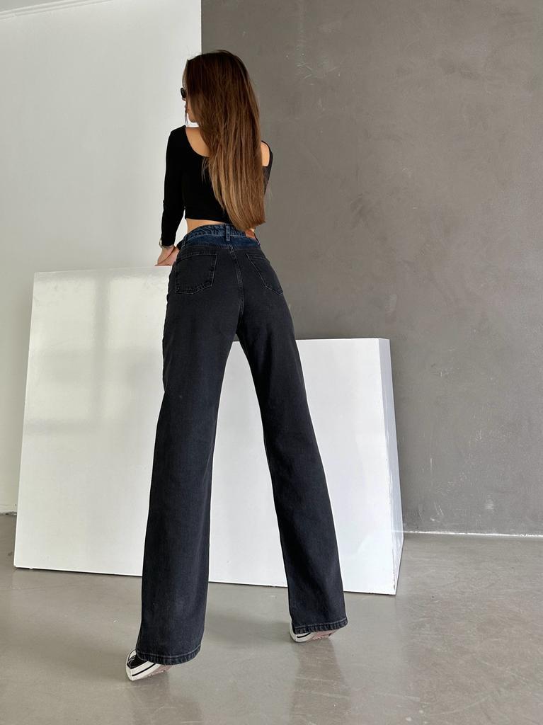 High-waisted Wide-leg Jeans